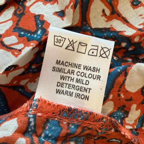 NWT Love The Label Anthropologie Ruffle Floral Print V-Neck Top Mabel Rust - Picture 11 of 12